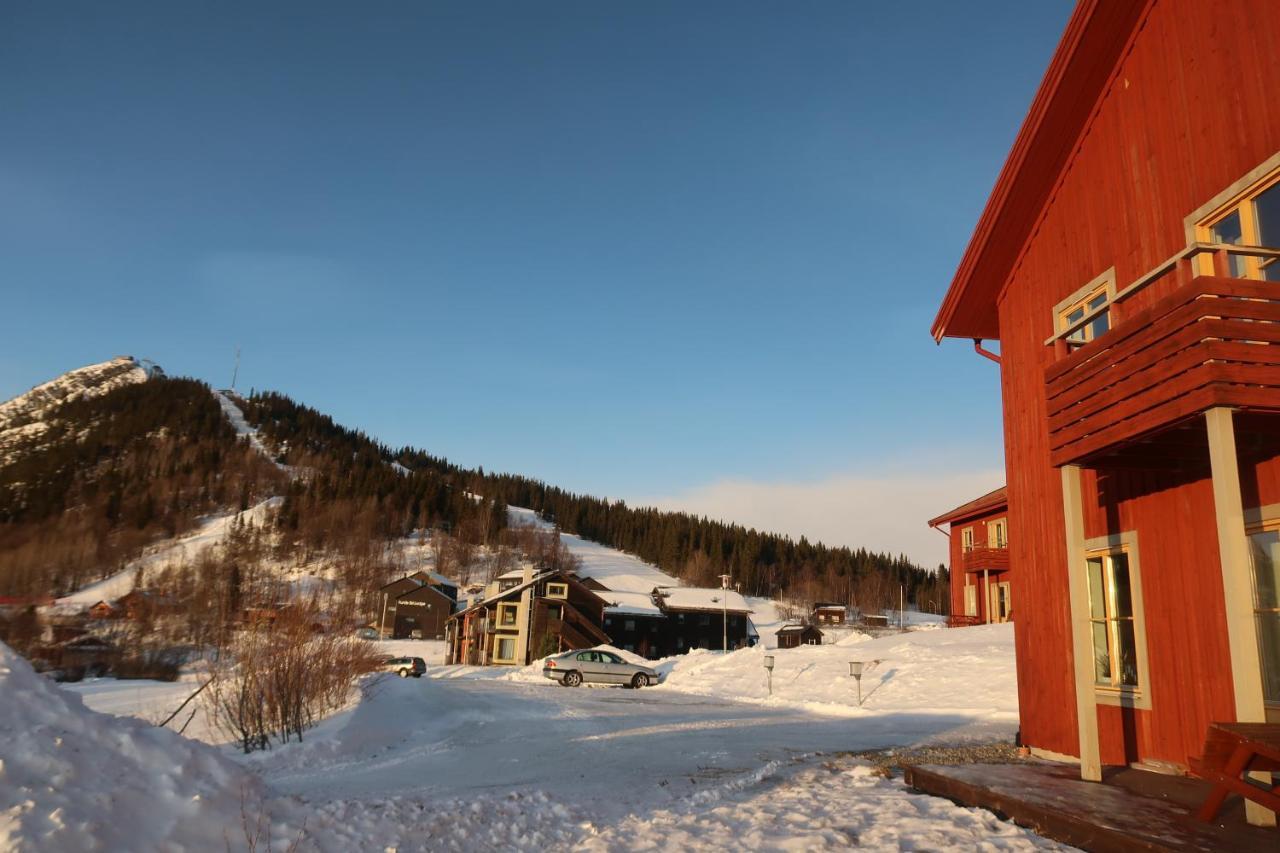 Funaesdalsporten Roeda Husen Funaesdalen Bagian luar foto
